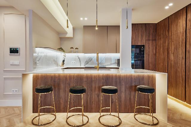 Imagen 9 Inmueble 290283 - Piso en venta en Madrid / Esquina con Juan Bravo.