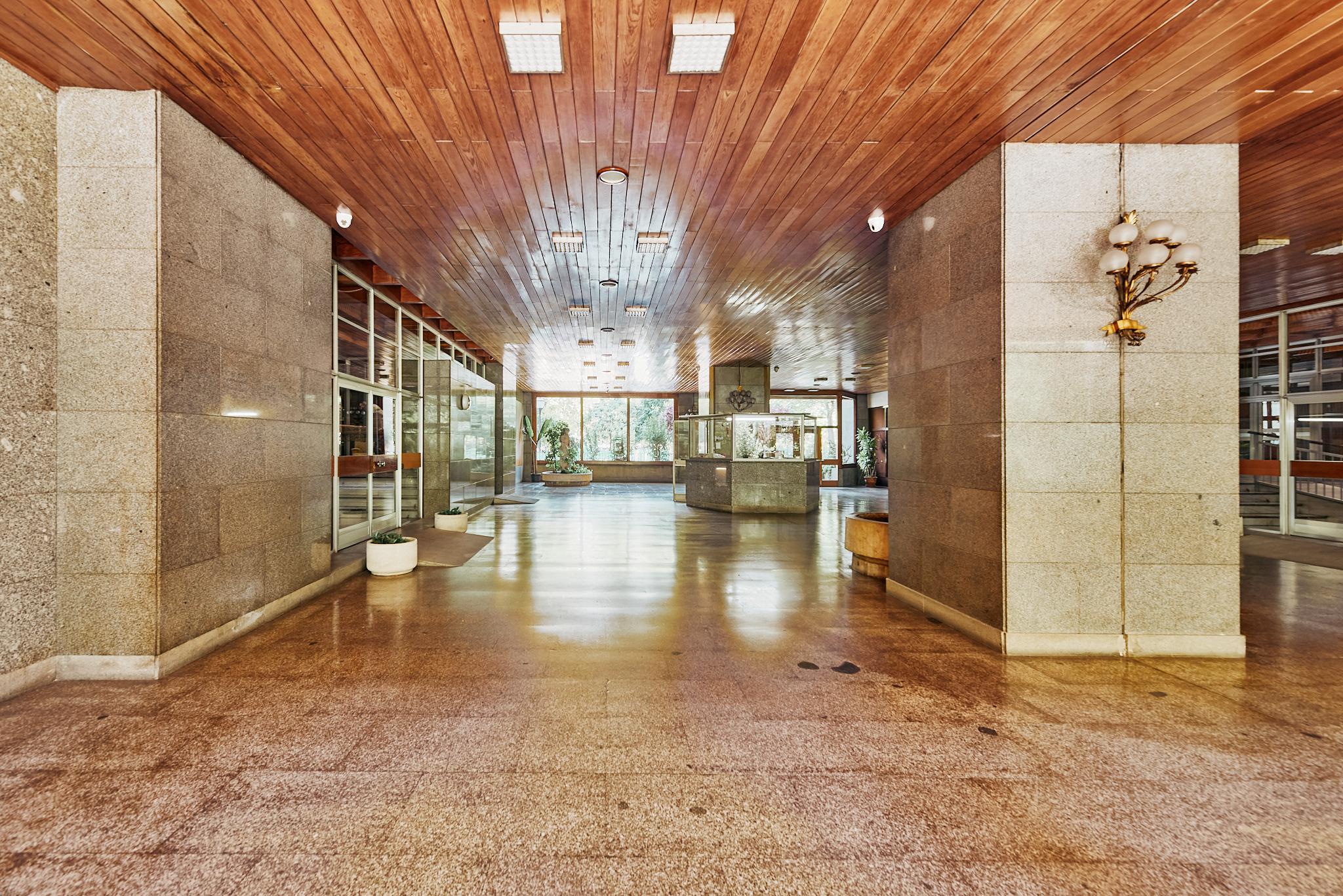 Imagen 27 Piso en venta en Madrid / Esquina con Juan Bravo.