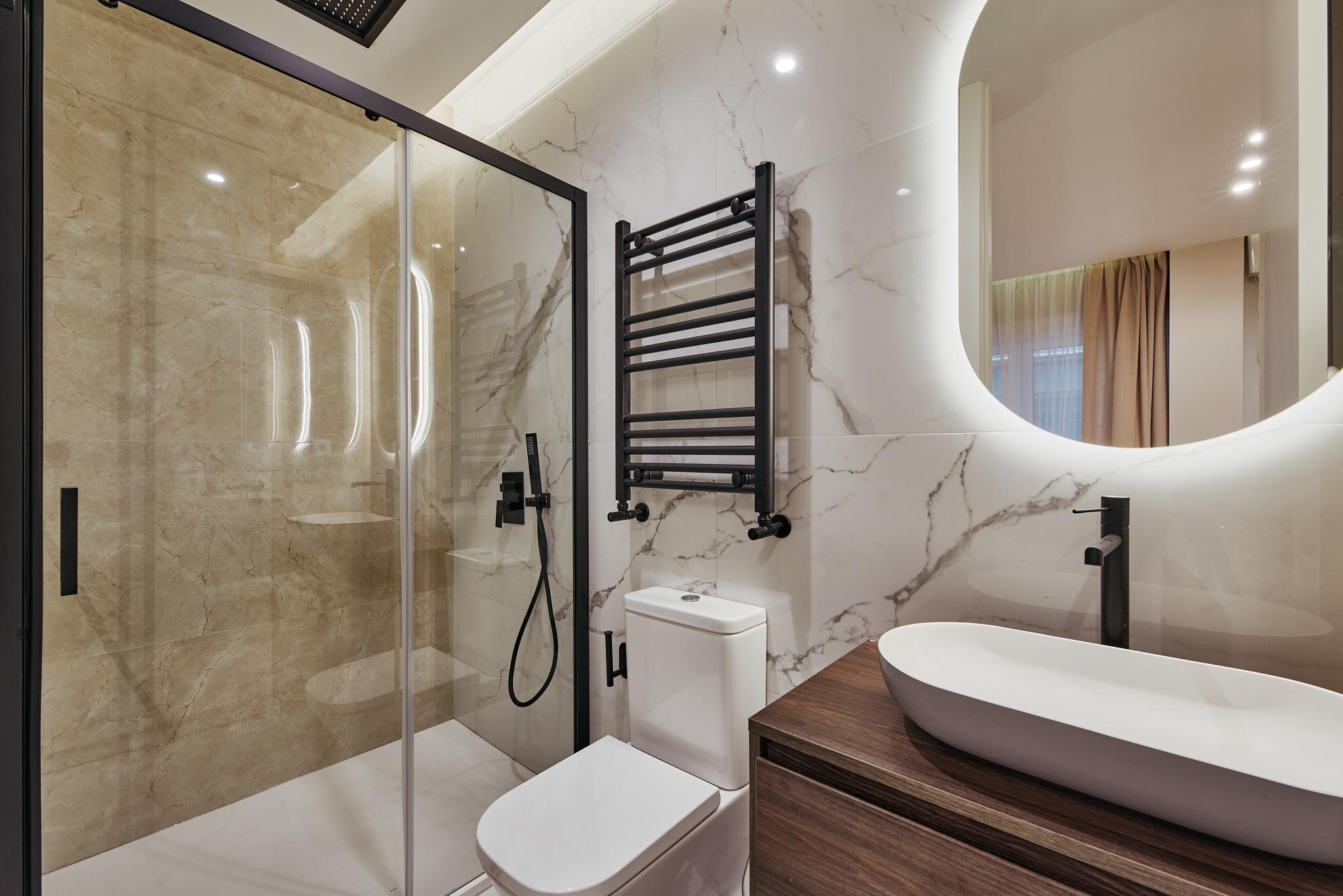 Imagen 21 Piso en venta en Madrid / Esquina con Juan Bravo.