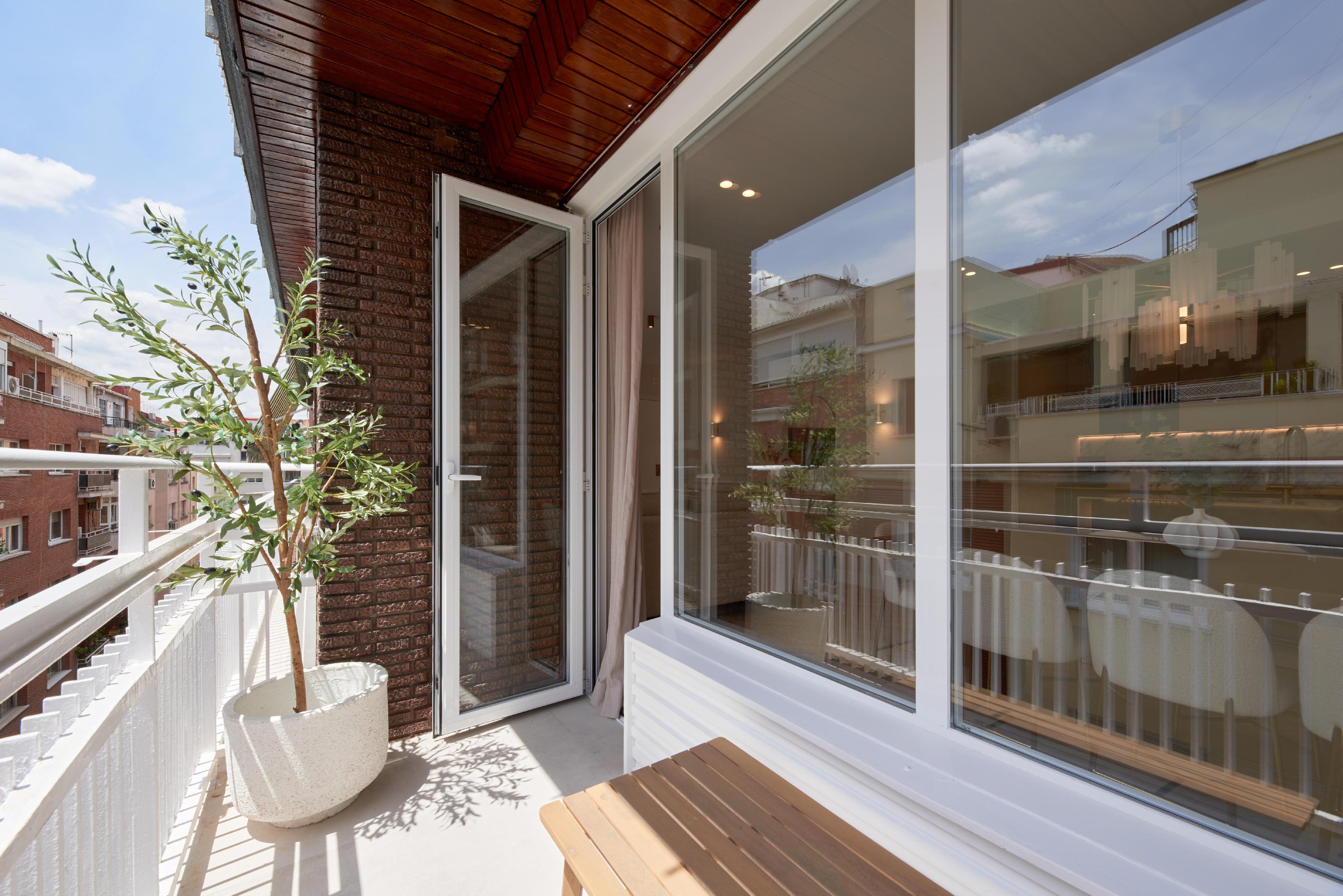 Imagen 7 Piso en venta en Madrid / Entre las calles Montesa y Alcántara.