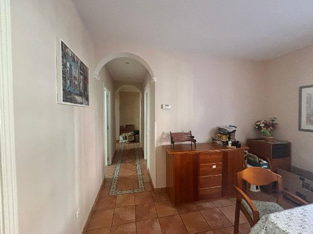 Imagen 2 Inmueble 297879 - Piso en venta en Madrid / Al lado de la Avenida de la Albufera.