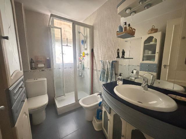 Imagen 6 Inmueble 297879 - Piso en venta en Madrid / Al lado de la Avenida de la Albufera.