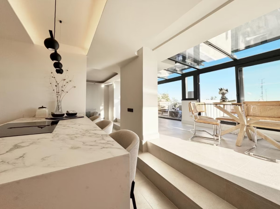 Imagen 18 Ático en venta en Madrid / Muy próximo a lo Teatros del Canal