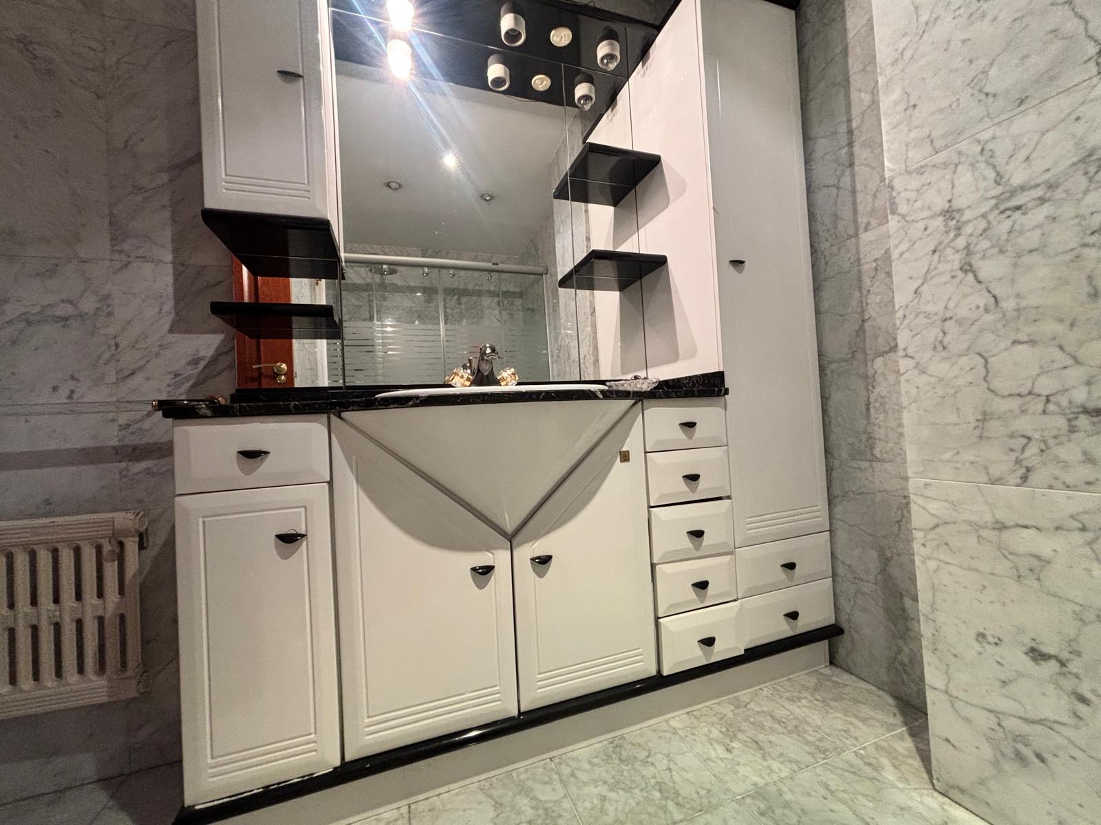 Imagen 36 Piso en alquiler en Madrid / Junto al Colegio del Pilar.