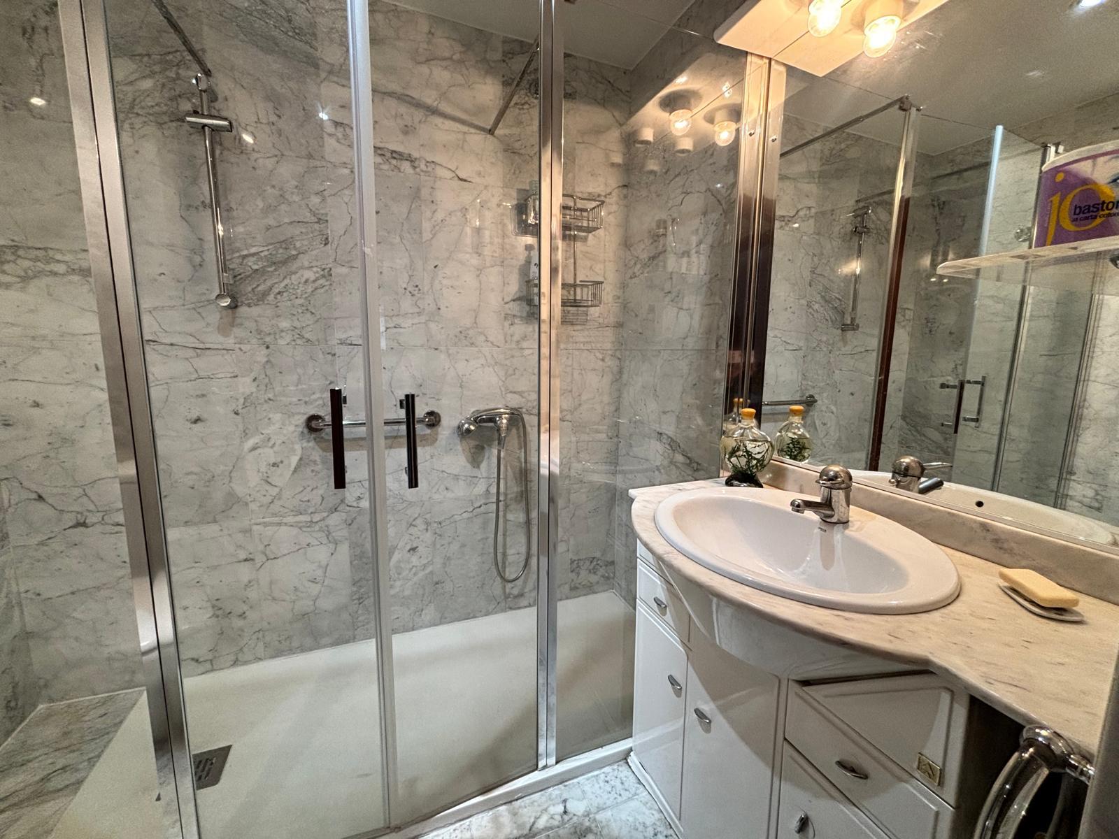 Imagen 21 Piso en alquiler en Madrid / Junto al Colegio del Pilar.