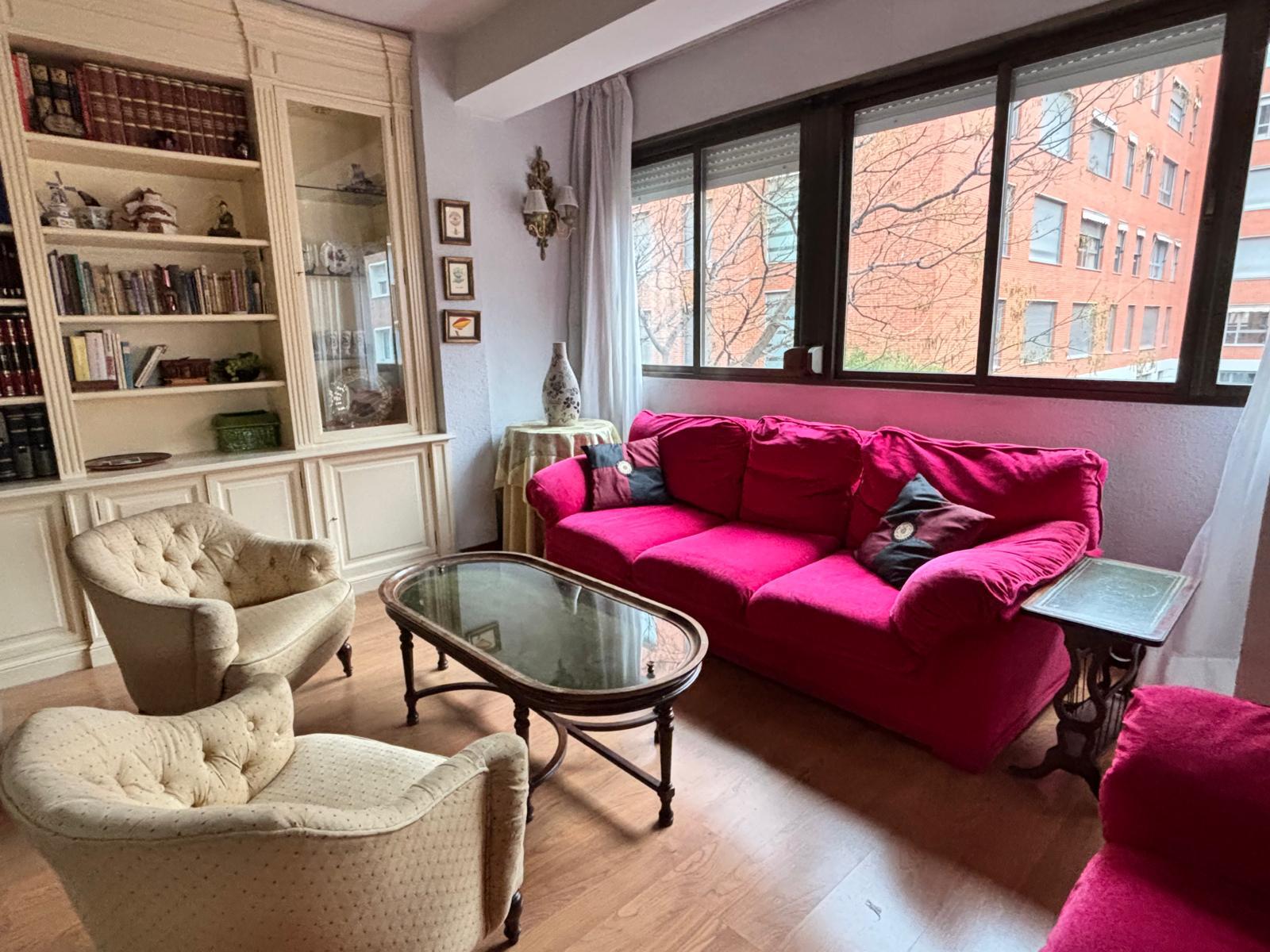 Imagen 3 Piso en alquiler en Madrid / Junto al Colegio del Pilar.