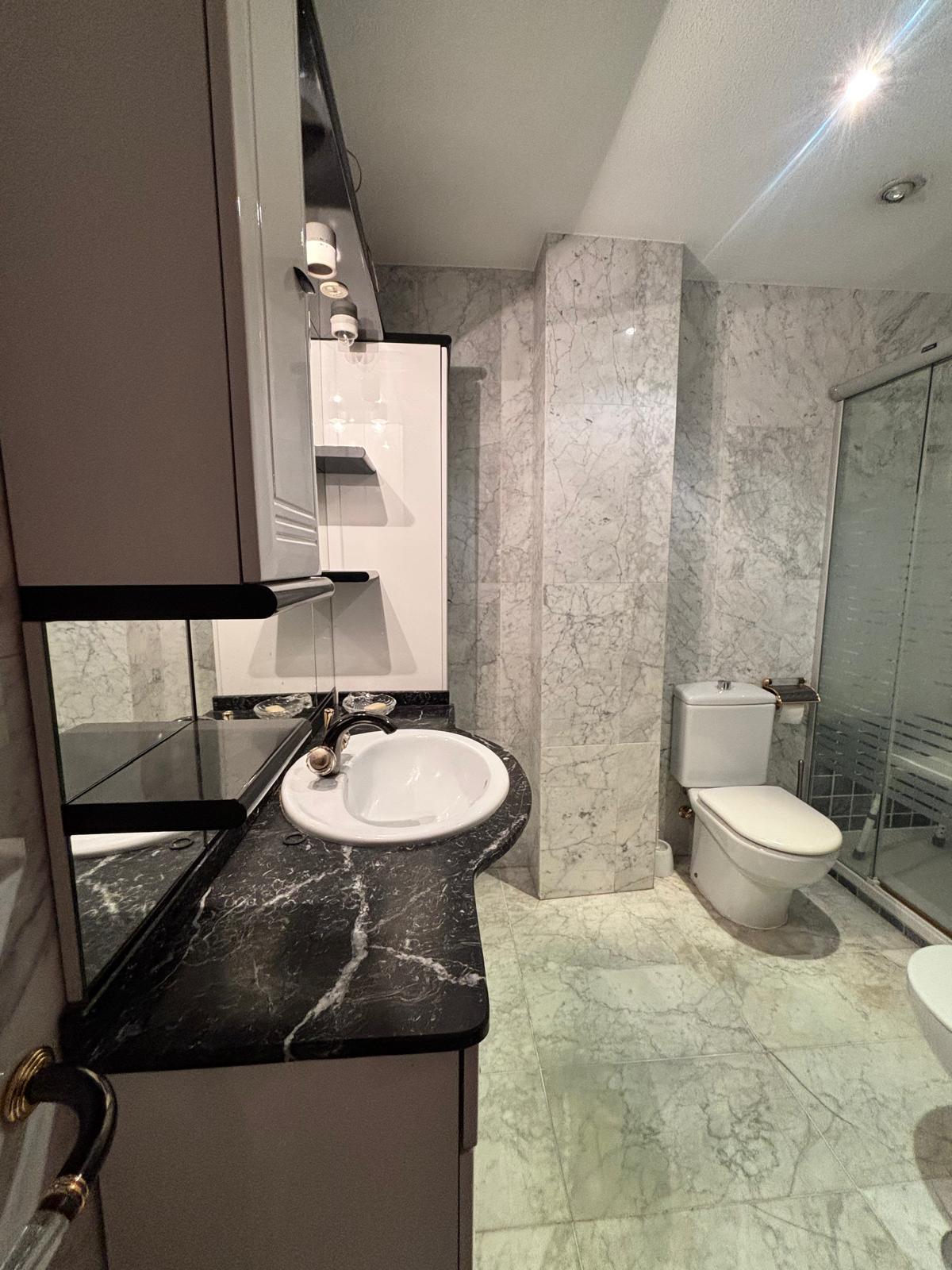 Imagen 35 Piso en alquiler en Madrid / Junto al Colegio del Pilar.