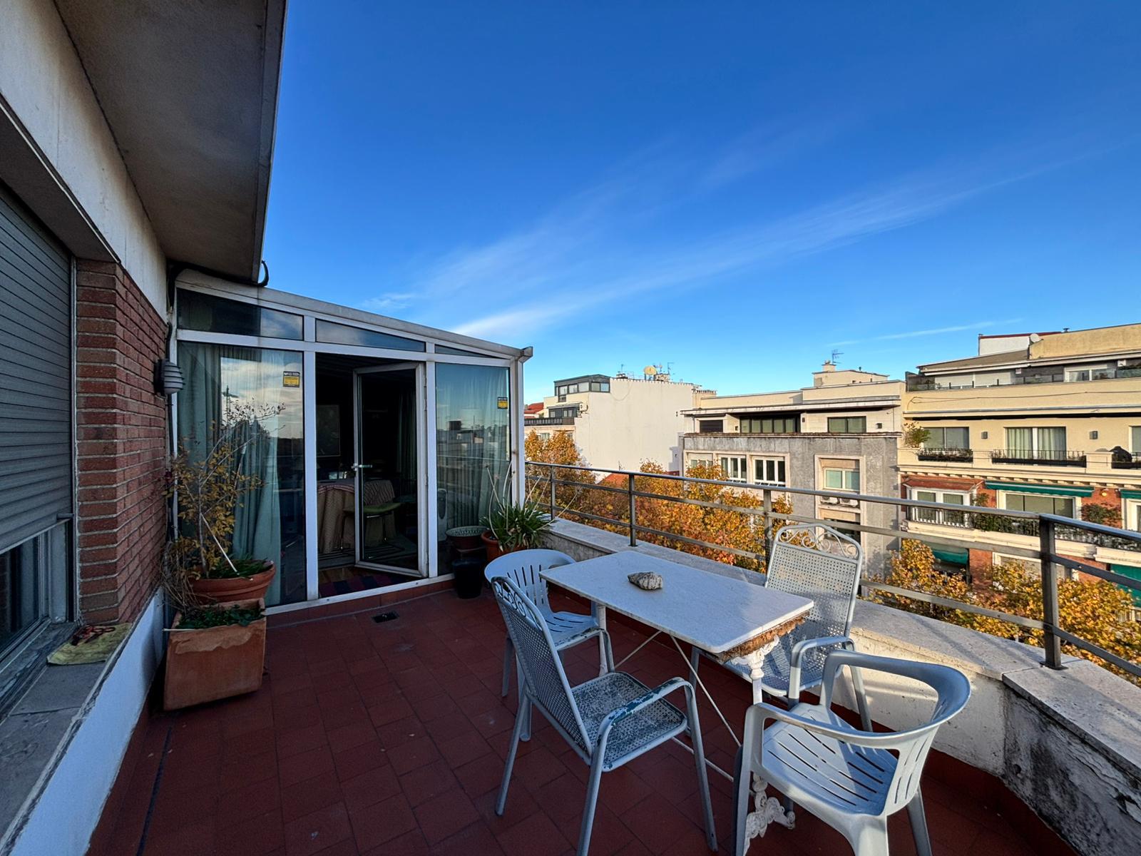 Imagen 4 Ático en venta en Madrid / Ático en Velázquez. Gan terraza, vistas y garaje.