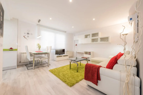 Imagen 2 Piso en venta en Madrid / Junto a la Plaza Mayor y el Mercado de San Miguel.