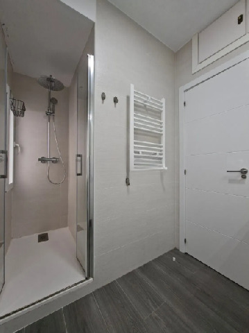 Imagen 11 Inmueble 299473 - Piso en venta en Madrid / A pocos minutos de Nuevos Ministerios.