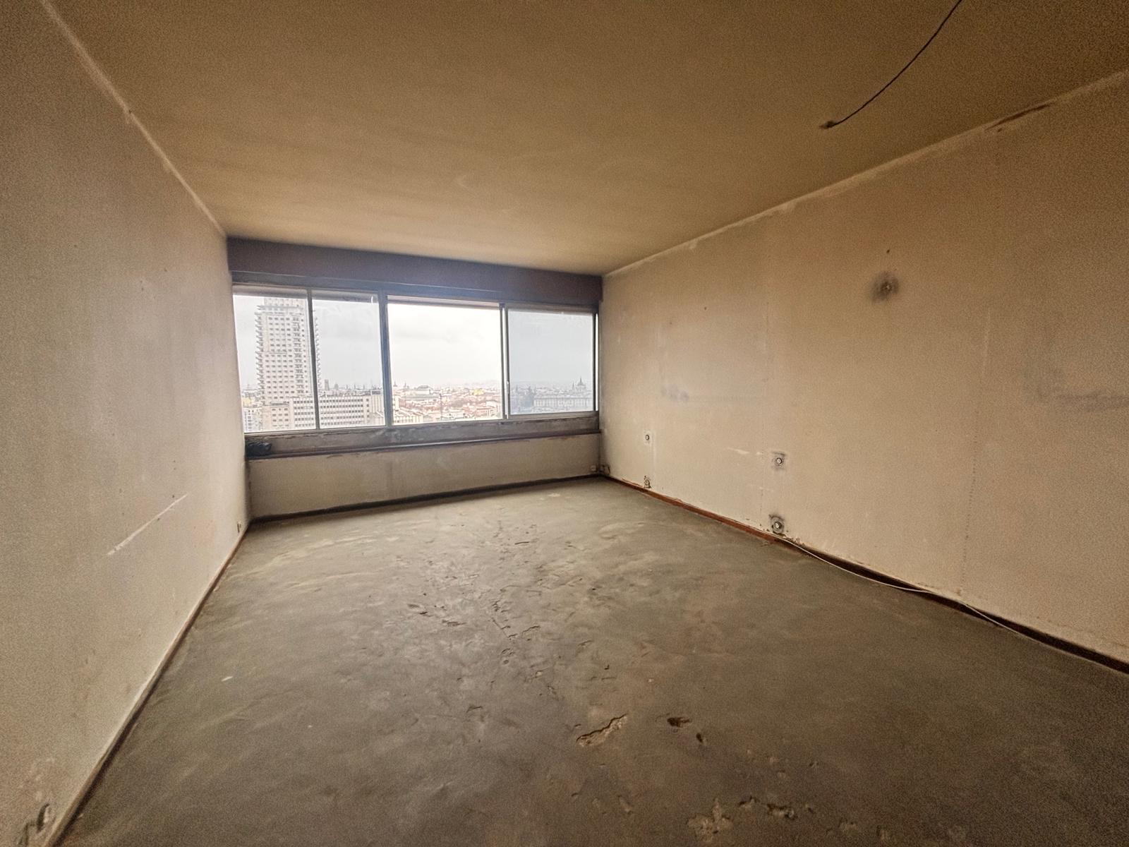 Imagen 2 Piso en venta en Madrid / Calle Princesa. Plaza España