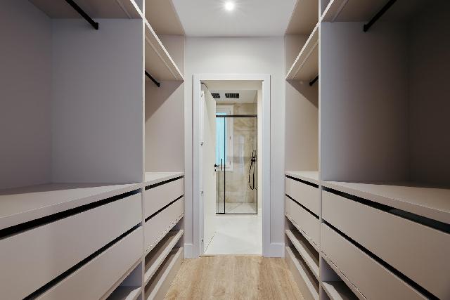 Imagen 9 Inmueble 300685 - Piso en venta en Madrid / Junto a la estación de metro Velázquez.
