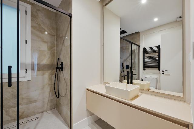 Imagen 10 Inmueble 300685 - Piso en venta en Madrid / Junto a la estación de metro Velázquez.