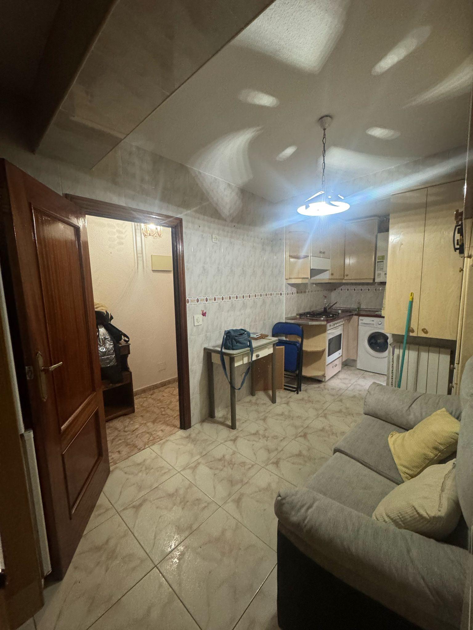 Imagen 3 Piso en venta en Madrid / Entre las estaciones de Aviación Española y Las Águilas