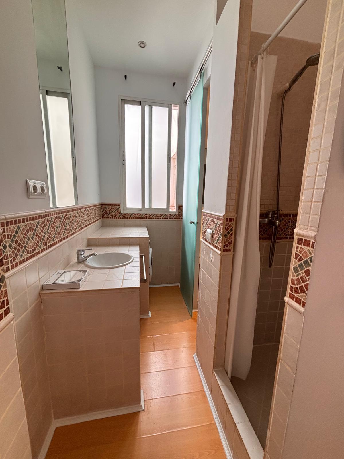 Imagen 7 Estudio en alquiler en Madrid / Ubicación privilegiada en Salamanca, zona Goya  