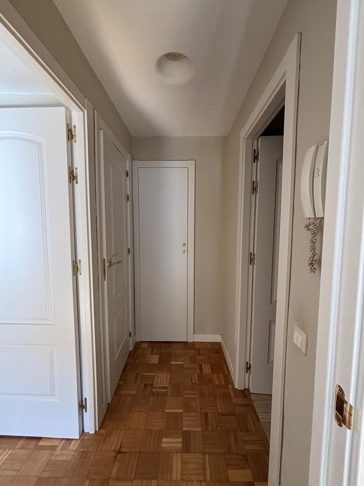 Imagen 10 Piso en alquiler en Madrid / Calle Maestro Ángel Llorca 