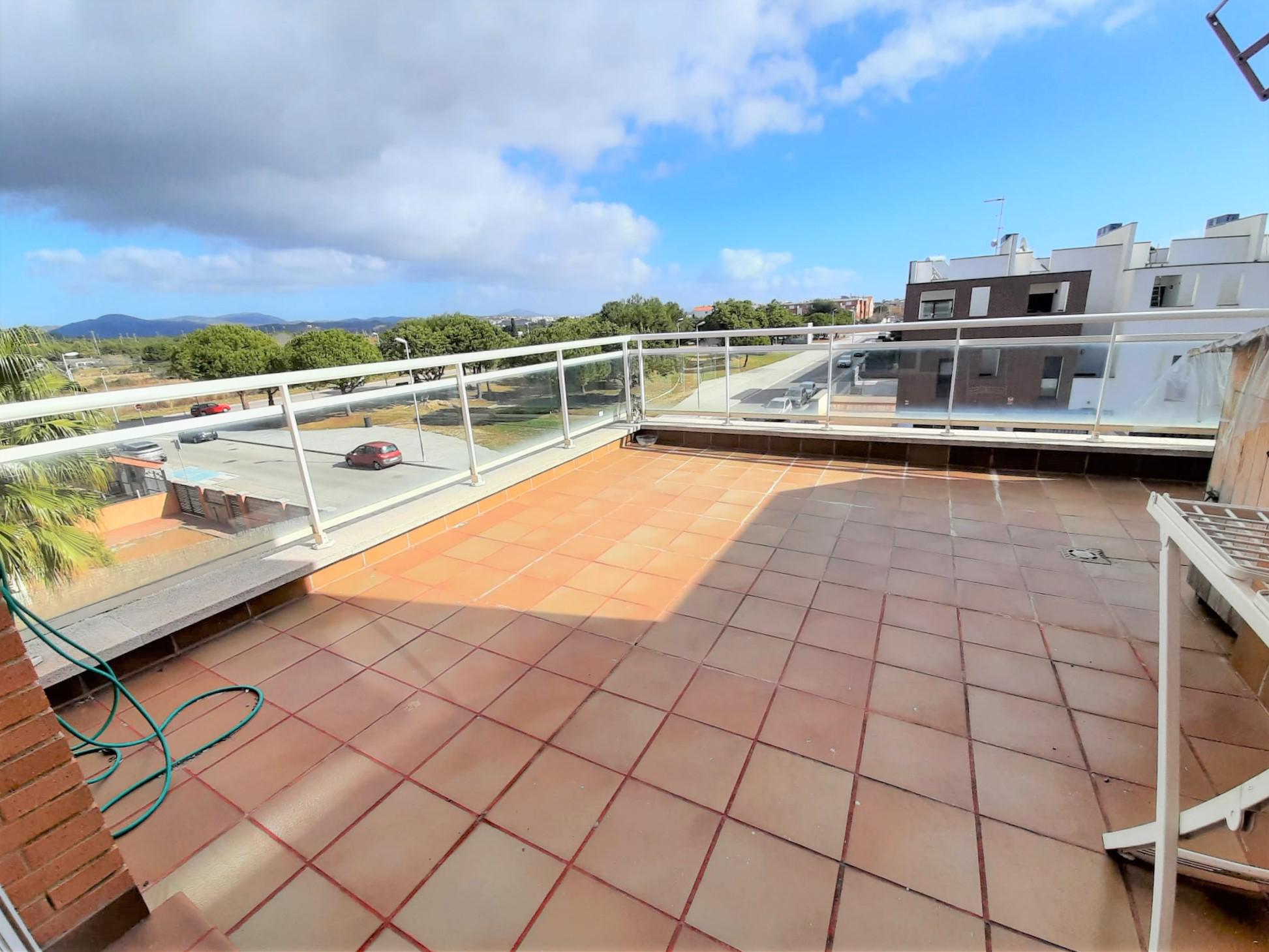 Imagen 13 Casa Adosada en venta en Cubelles / Casa adosada esquinera  2ª linea en la Mota   