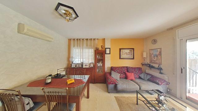 Imagen 4 Inmueble 261561 - Casa Adosada en venta en Cubelles / Casa adosada esquinera  2ª linea en la Mota   