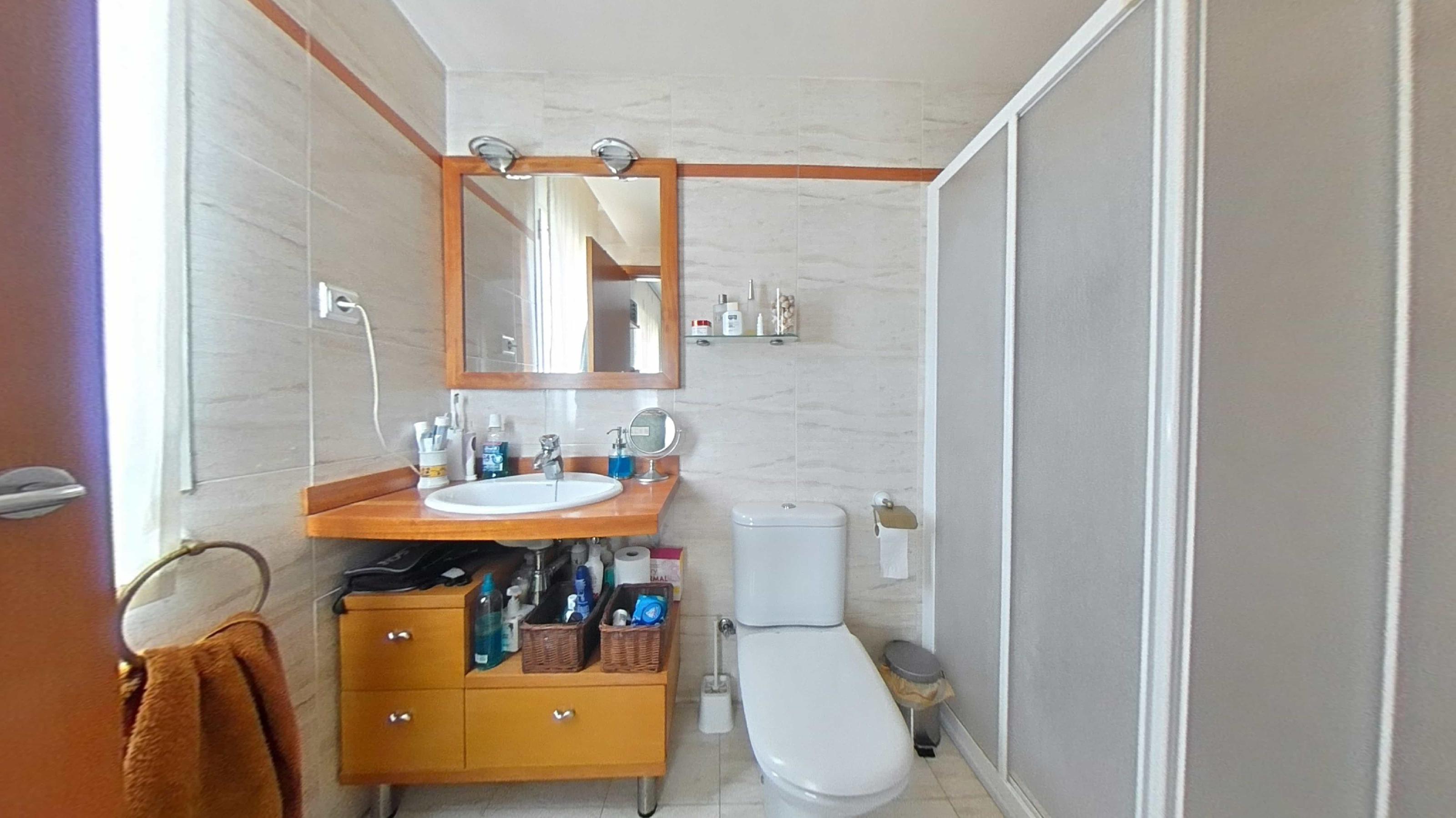 Imagen 18 Casa Adosada en venta en Cubelles / Casa adosada esquinera  2ª linea en la Mota   