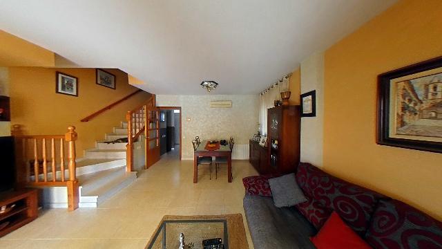 Imagen 1 Inmueble 261561 - Casa Adosada en venta en Cubelles / Casa adosada esquinera  2ª linea en la Mota   