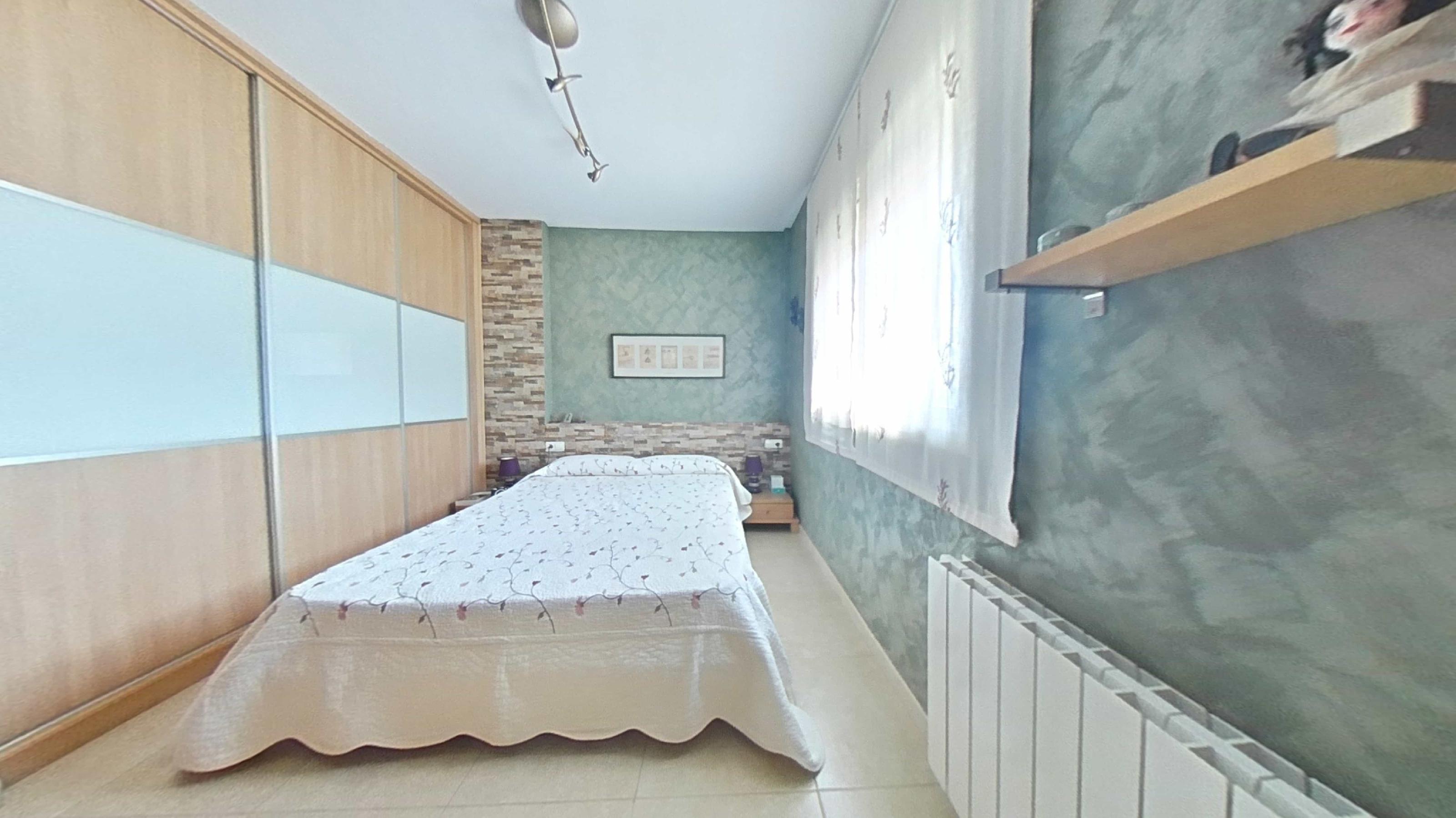 Imagen 14 Casa Adosada en venta en Cubelles / Casa adosada esquinera  2ª linea en la Mota   