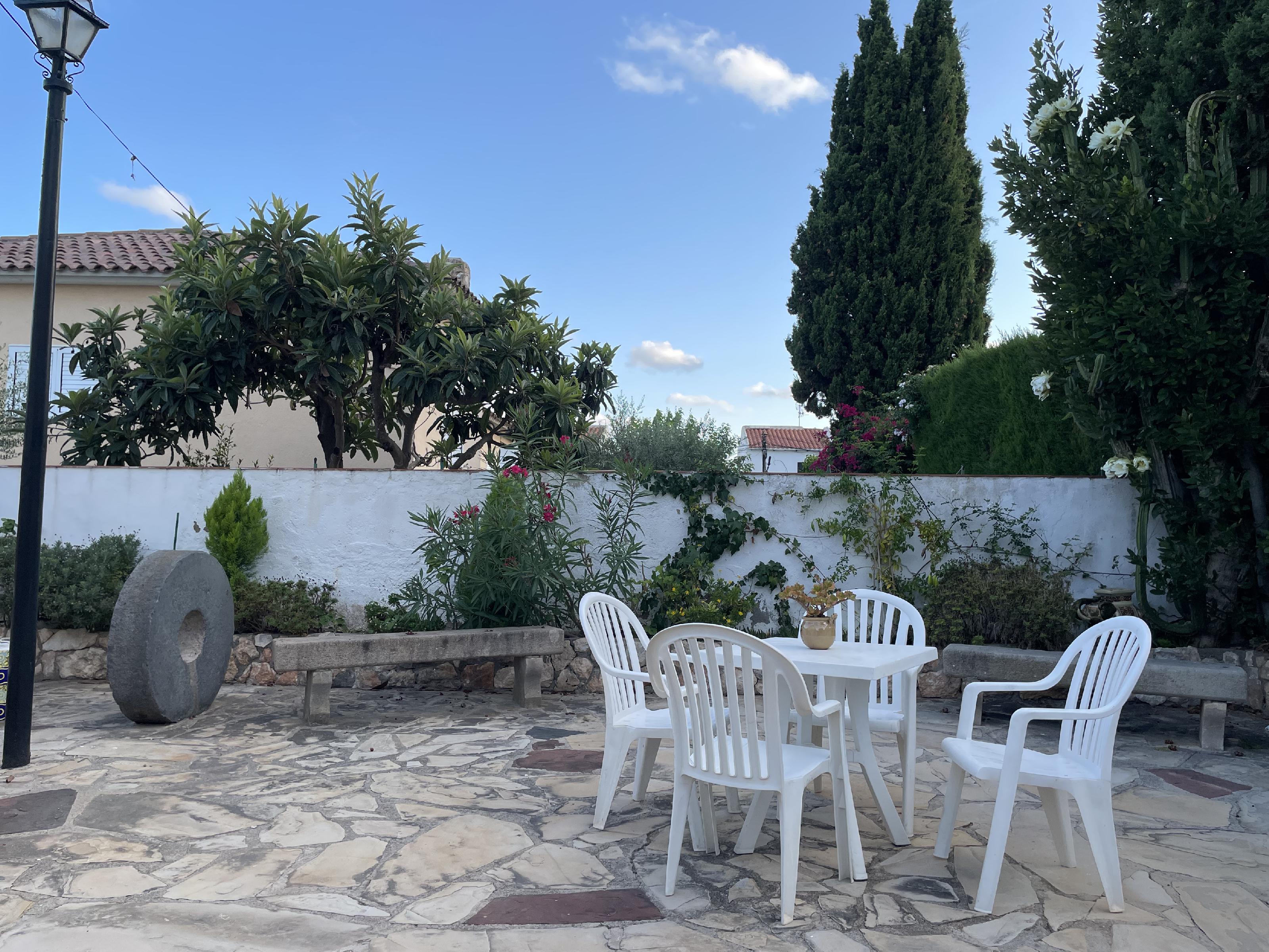 Imagen 9 Casa Aislada en venta en Vendrell El / Cerca de todos los servicios y playa 