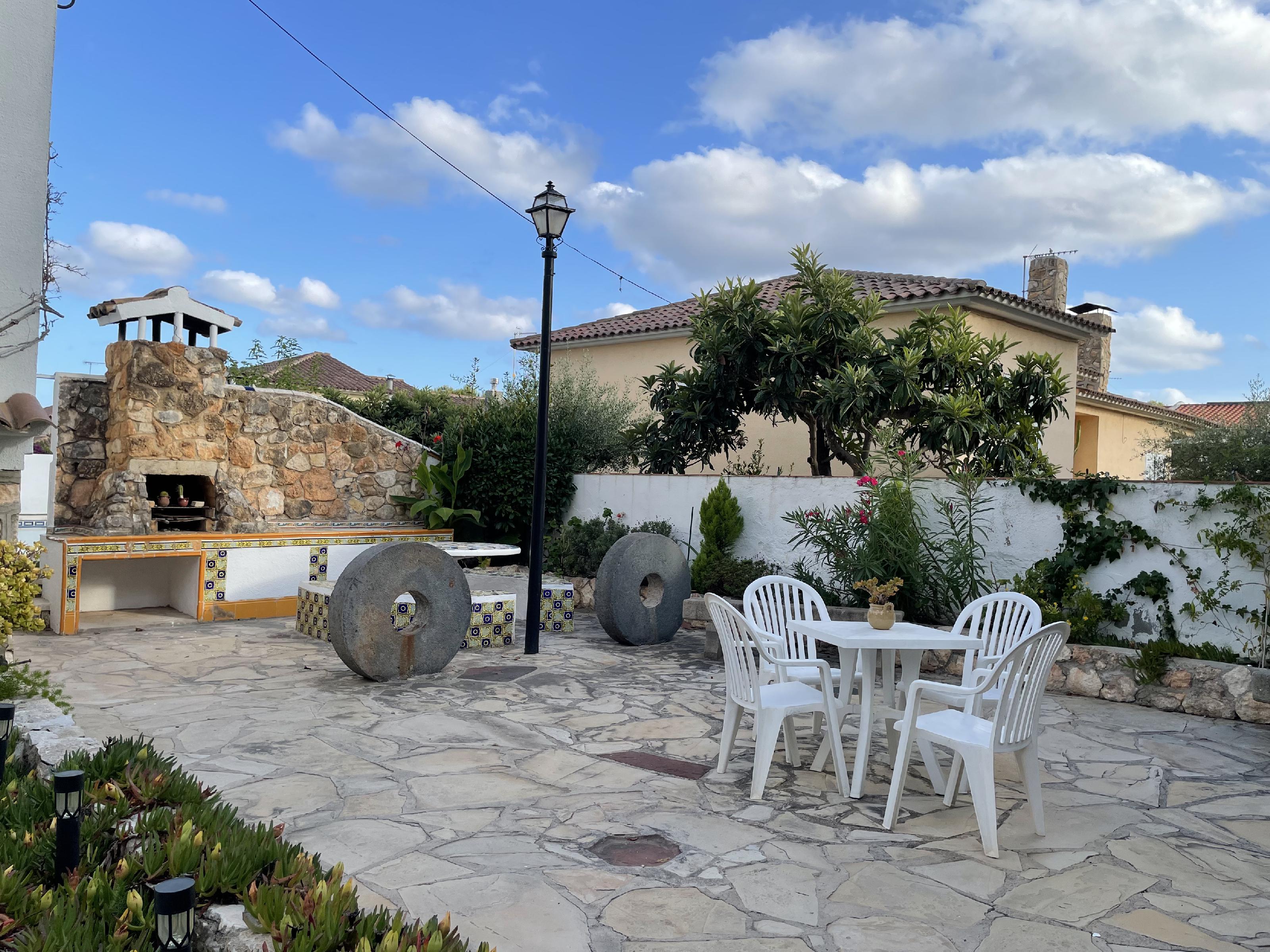 Imagen 15 Casa Aislada en venta en Vendrell El / Cerca de todos los servicios y playa 