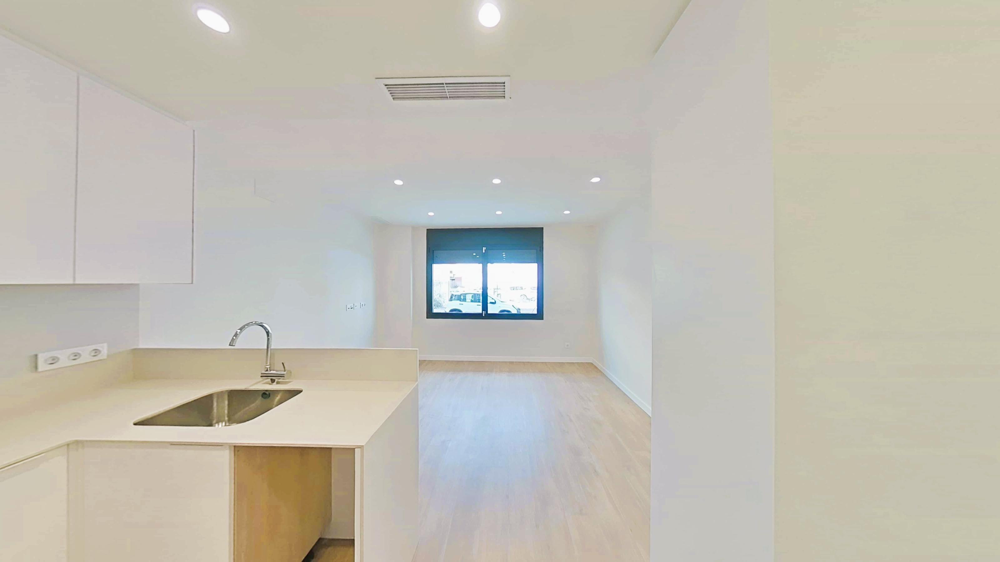 Imagen 11 Planta Baja en venta en Cubelles / Junto al centro y a escasos minutos de la playa.