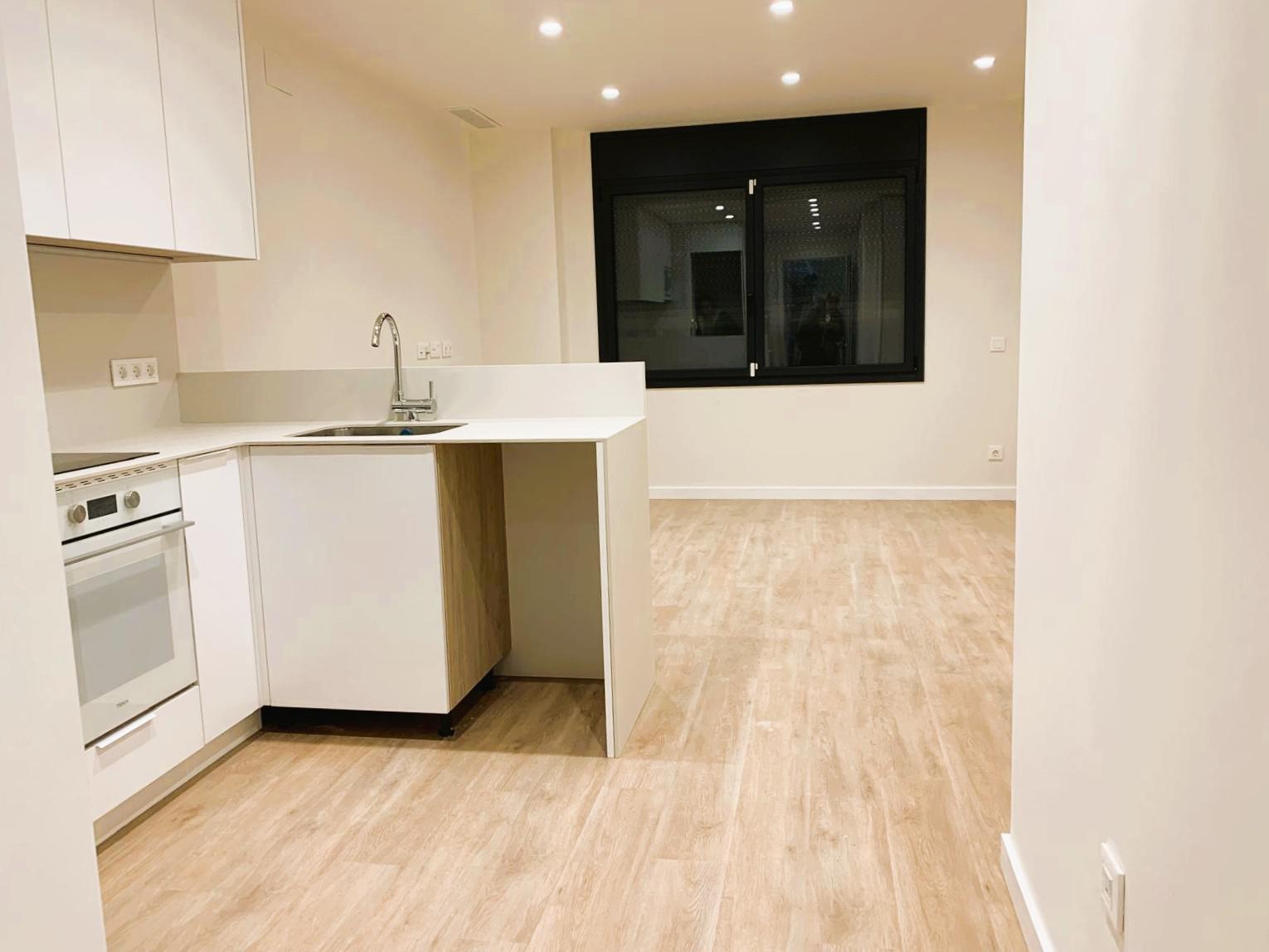 Imagen 2 Planta Baja en venta en Cubelles / Junto al centro y a escasos minutos de la playa.