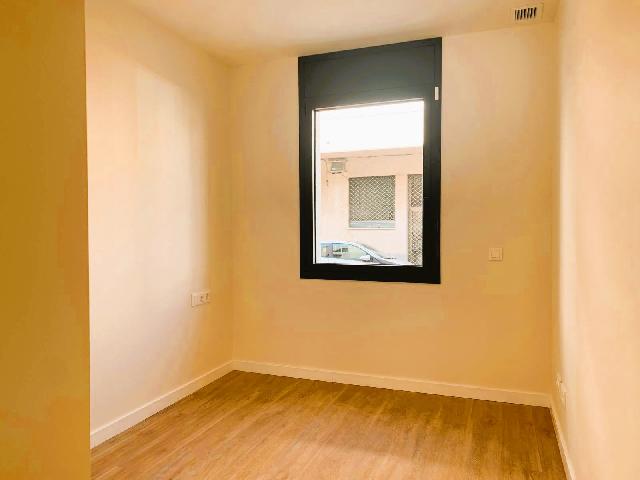 Imagen 10 Inmueble 298606 - Planta Baja en venta en Cubelles / Junto al centro y a escasos minutos de la playa.