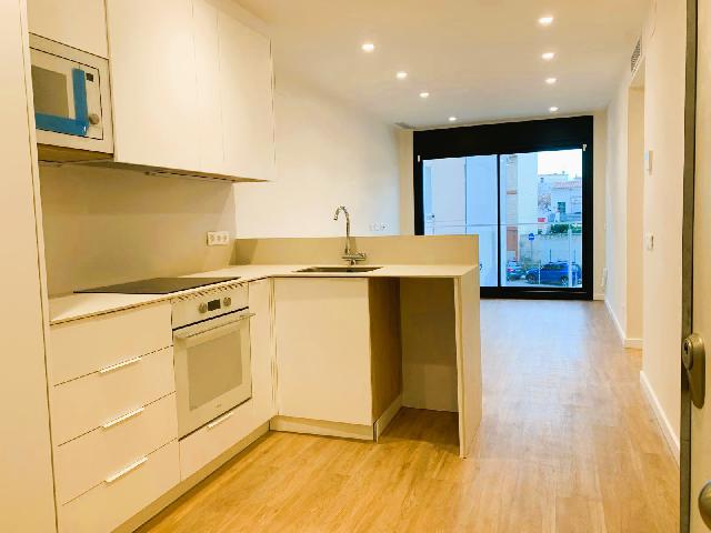 Imagen 6 Inmueble 298610 - Piso en venta en Cubelles / Junto al centro y a escasos minutos de la playa.