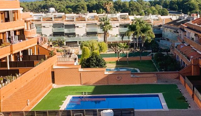 Imagen 3 Inmueble 298612 - Piso en venta en Cubelles / Junto al centro y a escasos minutos de la playa.