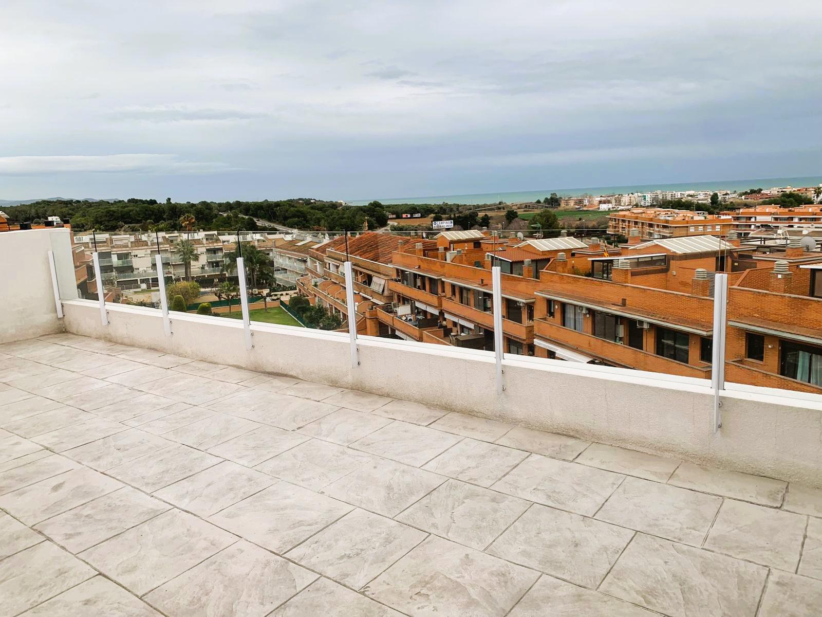 Imagen 3 Ático en venta en Cubelles / Junto al centro y a escasos minutos de la playa.