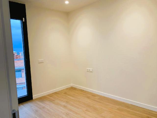 Imagen 9 Inmueble 298615 - Ático en venta en Cubelles / Junto al centro y a escasos minutos de la playa.