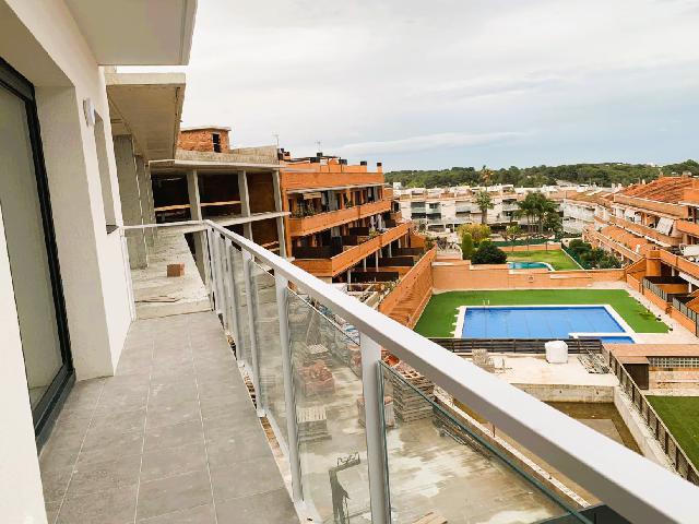 Imagen 12 Inmueble 298615 - Ático en venta en Cubelles / Junto al centro y a escasos minutos de la playa.