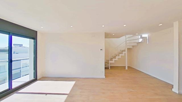 Imagen 10 Inmueble 298615 - Ático en venta en Cubelles / Junto al centro y a escasos minutos de la playa.