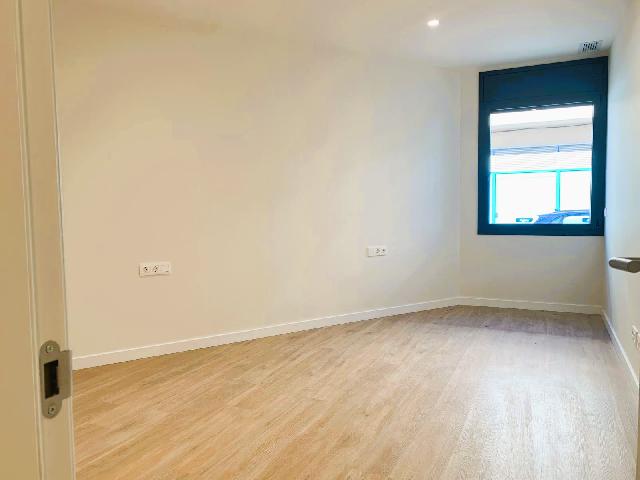 Imagen 11 Inmueble 298616 - Planta Baja en venta en Cubelles / Junto al centro y a escasos minutos de la playa.