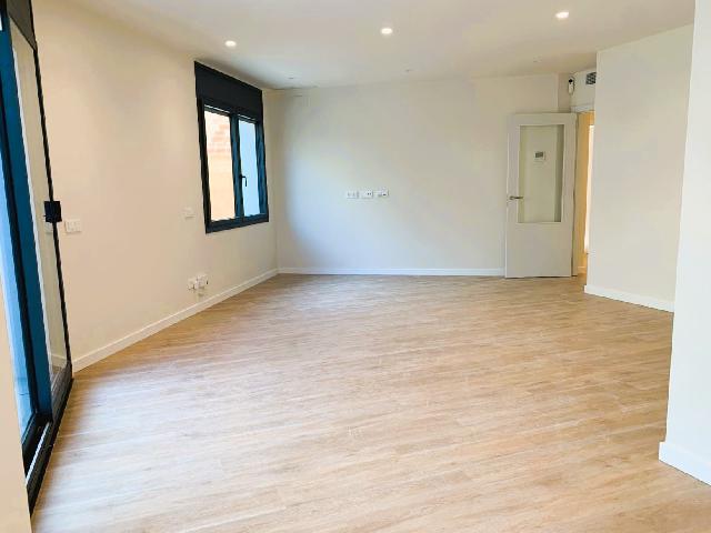 Imagen 8 Inmueble 298616 - Planta Baja en venta en Cubelles / Junto al centro y a escasos minutos de la playa.