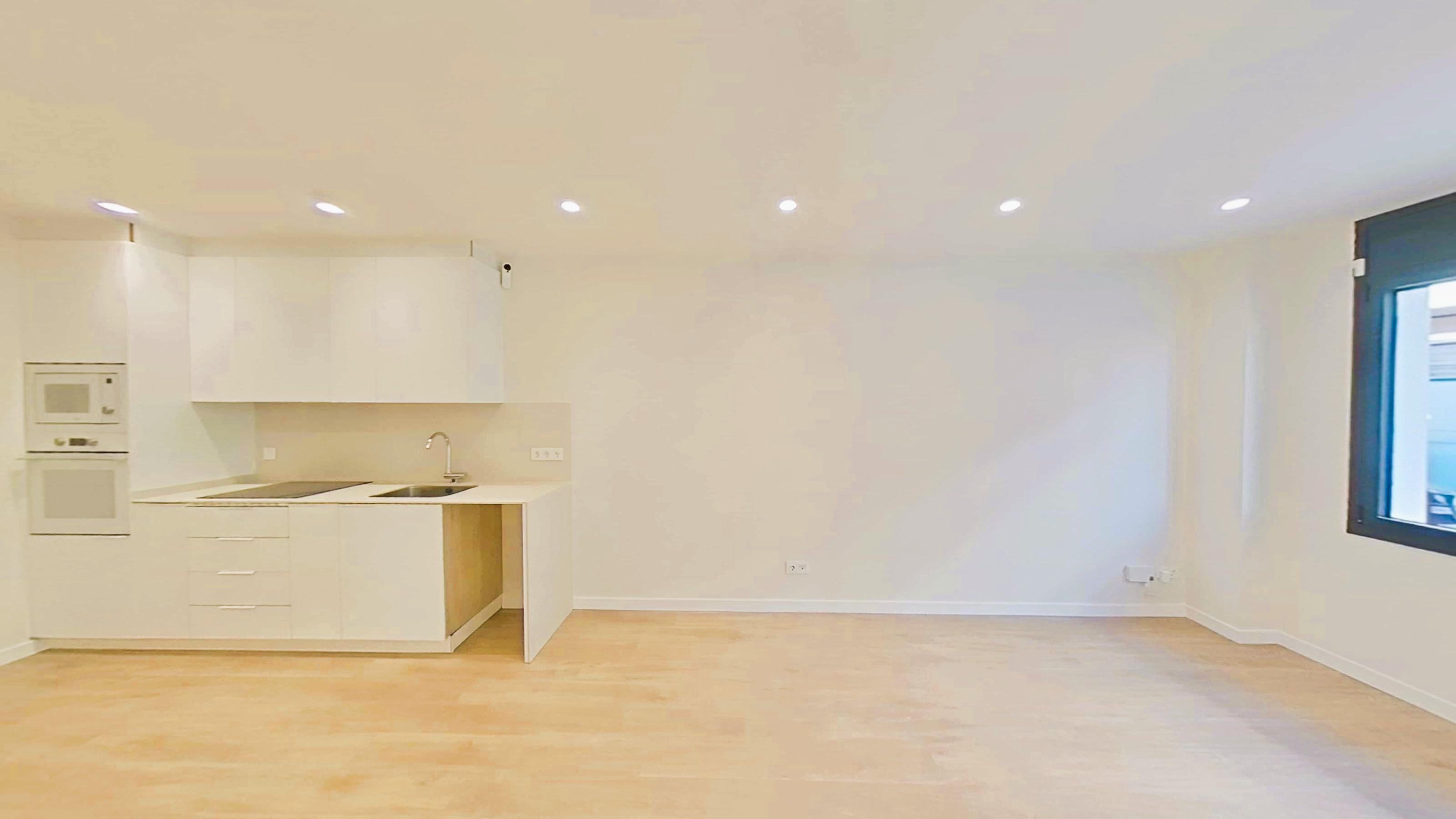 Imagen 5 Planta Baja en venta en Cubelles / Junto al centro y a escasos minutos de la playa.