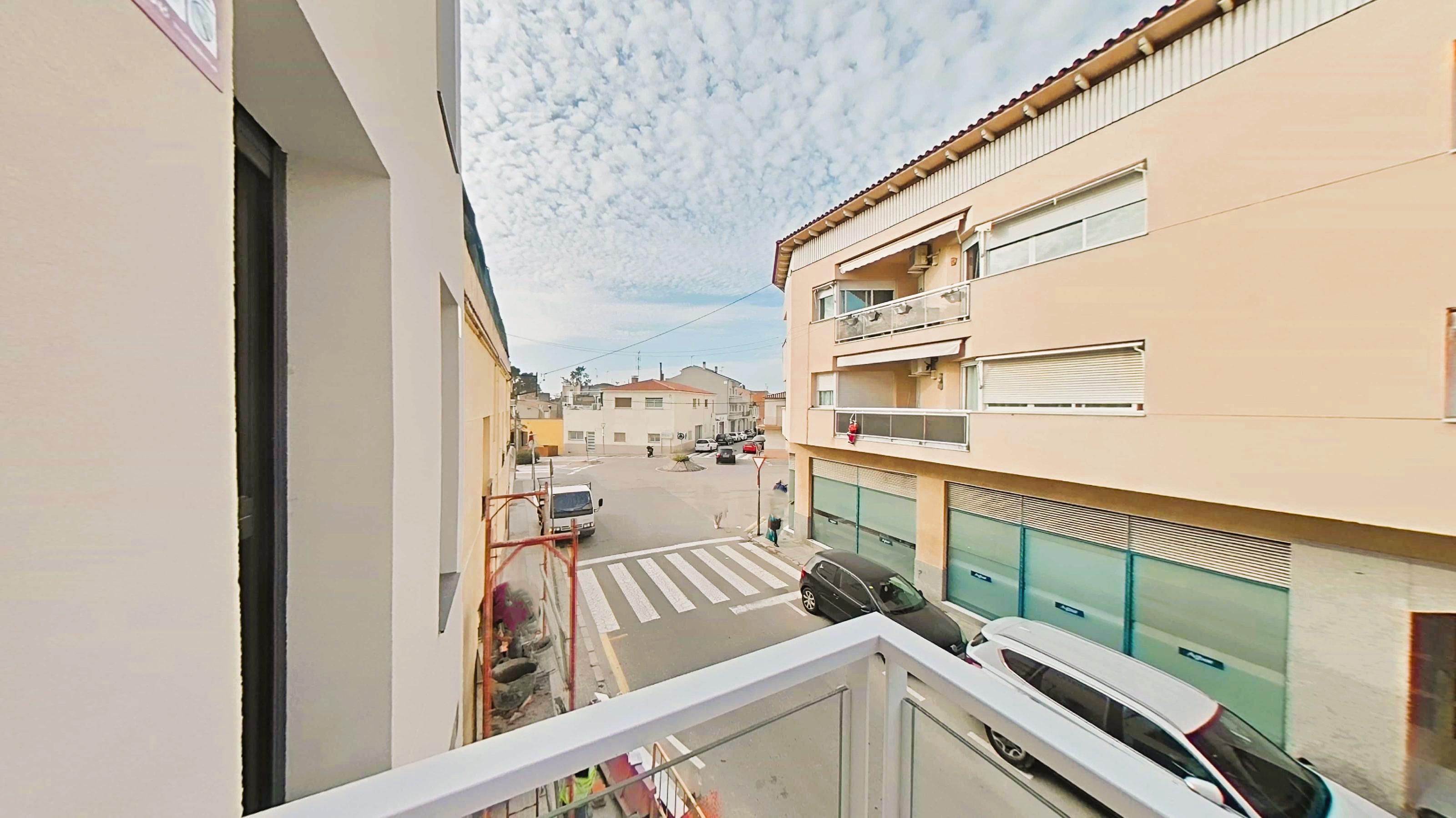 Imagen 5 Piso en venta en Cubelles / Junto al centro y a escasos minutos de la playa.