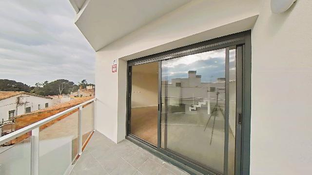 Imagen 25 Inmueble 298622 - Ático en venta en Cubelles / Junto al centro y a escasos minutos de la playa.