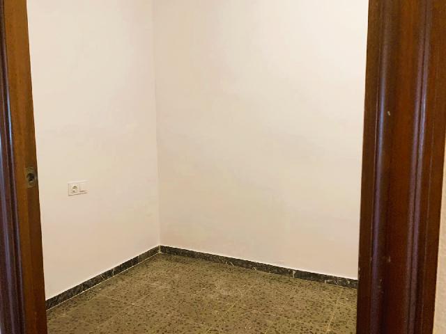 Imagen 9 Inmueble 299772 - Piso en alquiler en Vilanova I La Geltrú / Centro, a pasos de todos los servicios.