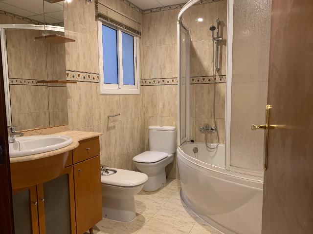 Imagen 11 Inmueble 299772 - Piso en alquiler en Vilanova I La Geltrú / Centro, a pasos de todos los servicios.