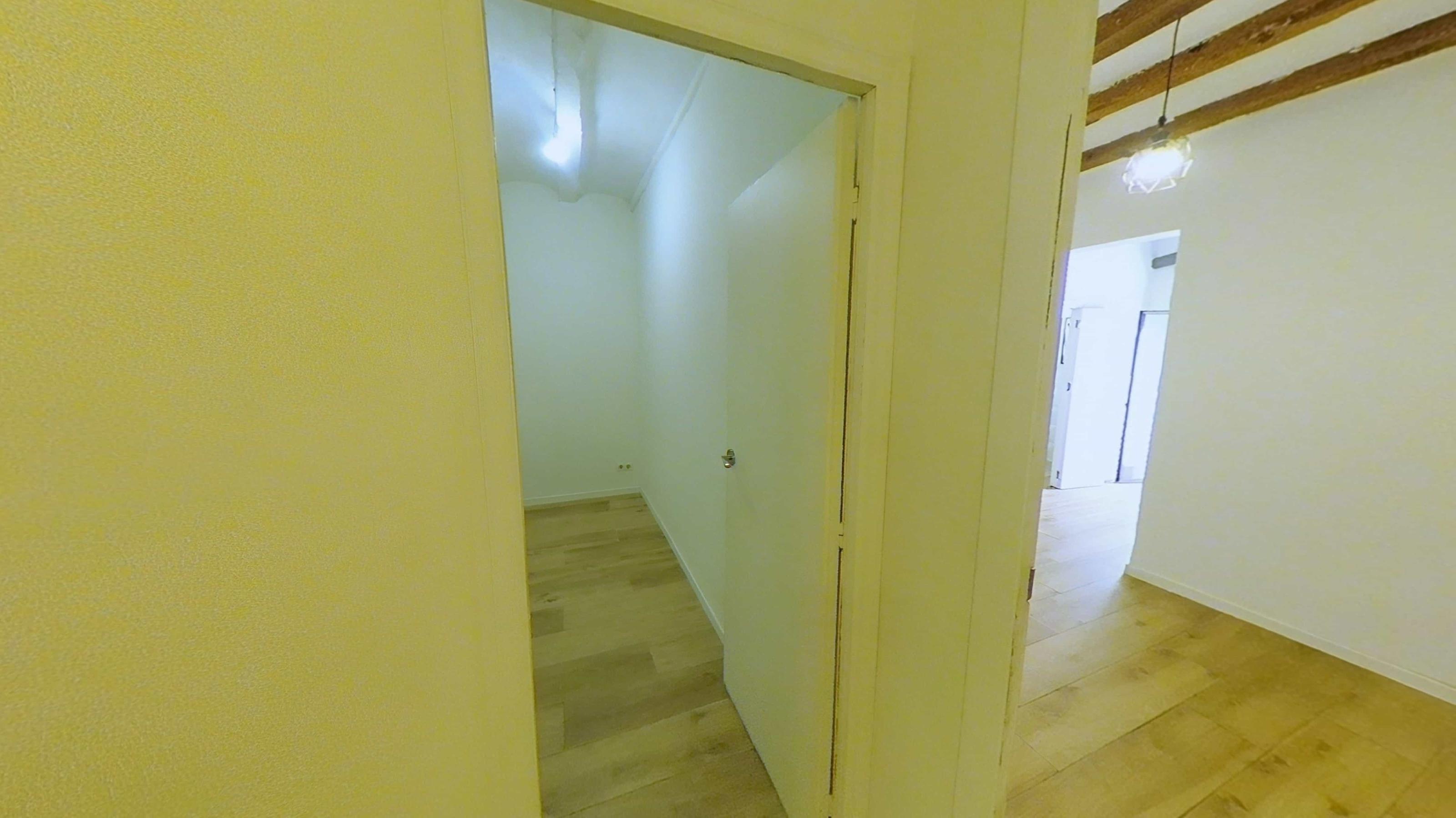 Imagen 8 Piso en venta en Vilanova I La Geltrú / Centro población