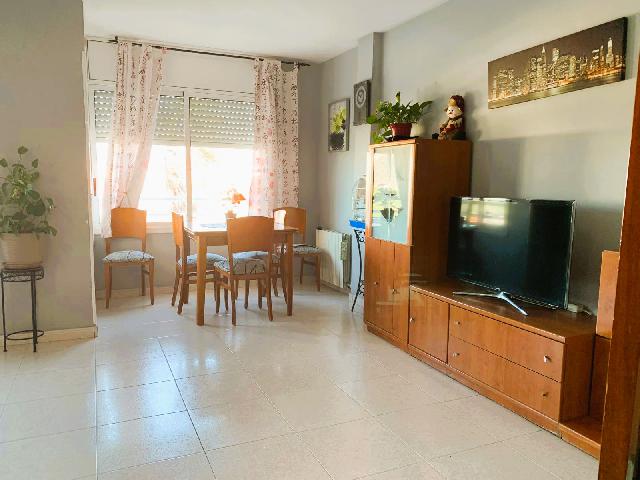 Imagen 5 Inmueble 300103 - Piso en venta en Vilanova I La Geltrú / A escasos minutos del centro y del hospital.