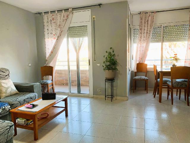 Imagen 2 Inmueble 300103 - Piso en venta en Vilanova I La Geltrú / A escasos minutos del centro y del hospital.