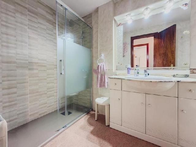 Imagen 12 Inmueble 300103 - Piso en venta en Vilanova I La Geltrú / A escasos minutos del centro y del hospital.