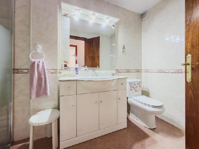 Imagen 18 Inmueble 300103 - Piso en venta en Vilanova I La Geltrú / A escasos minutos del centro y del hospital.