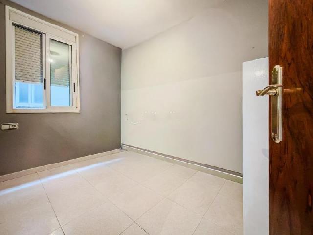 Imagen 14 Inmueble 300103 - Piso en venta en Vilanova I La Geltrú / A escasos minutos del centro y del hospital.