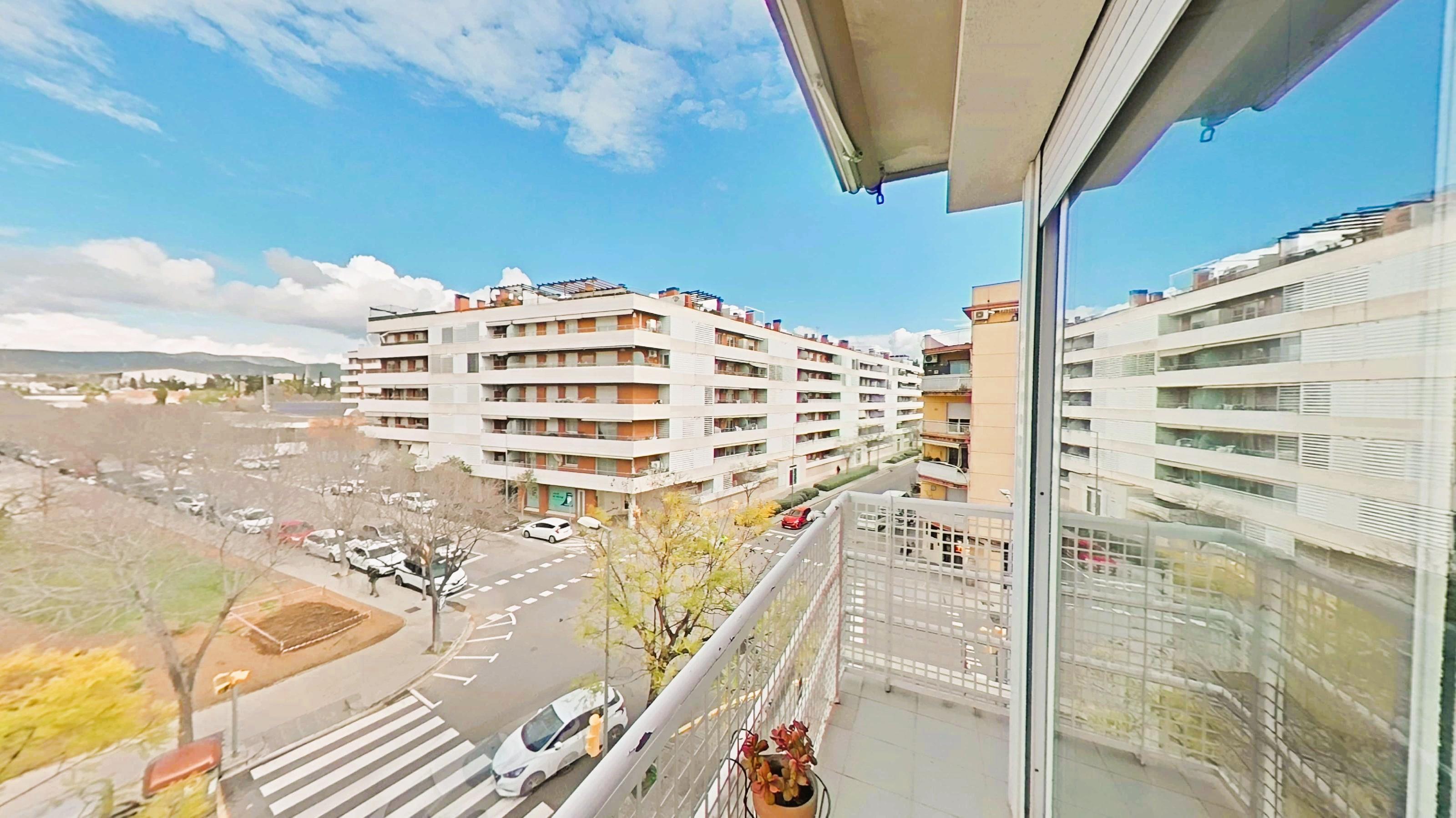 Imagen 1 Piso en venta en Vilanova I La Geltrú / Zona Fábrica Nova, junto al centro.